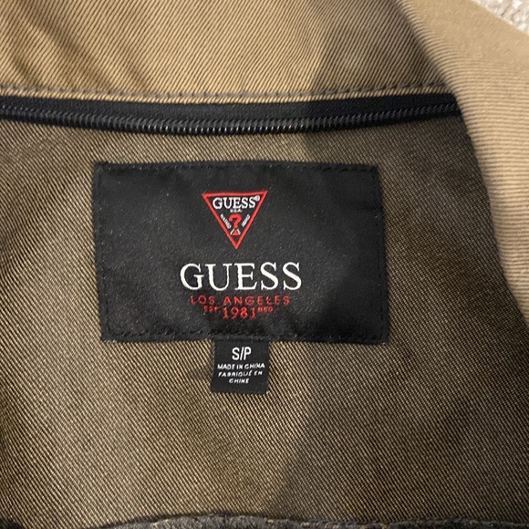 Men’s Guess Jacket - Picture 2 of 3